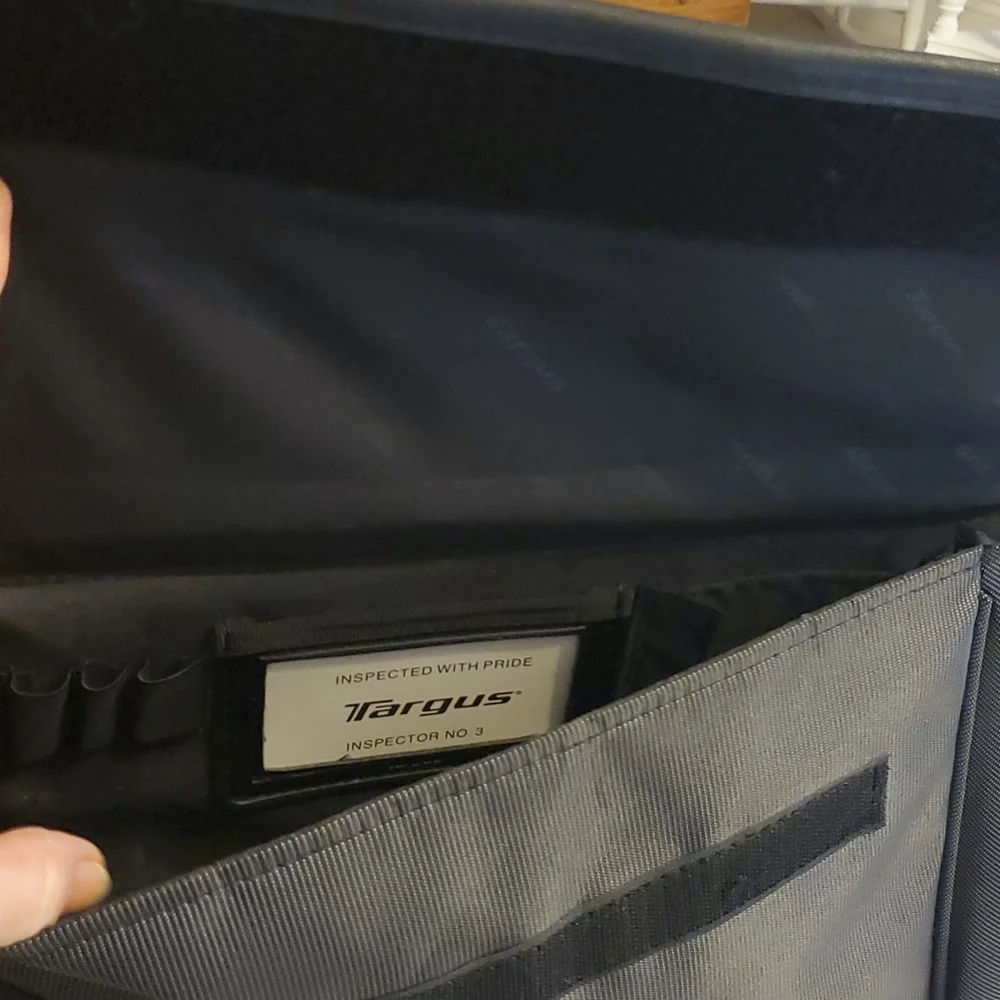 Targus Corporate Traveler Briefcase/Laptop Case